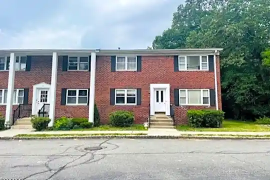 67 Fox Hill Dr #55A Photo 1