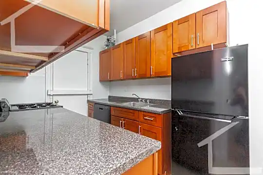 1163 Boylston St Photo 2