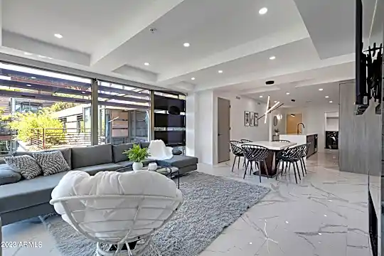 7157 E Rancho Vista Dr #5002 Photo 2