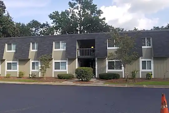 Conwayborough Apartments Photo 1