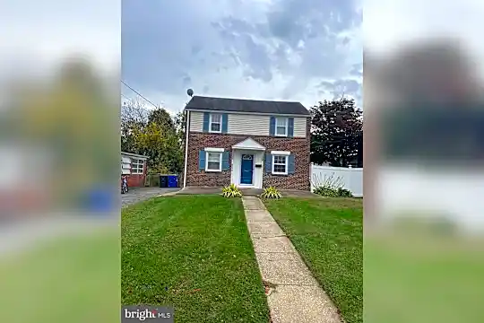 205 Harrison Ave Photo 1
