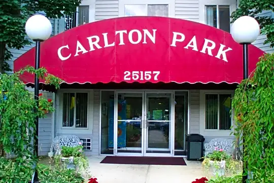 Carlton Park Apartments Photo 1