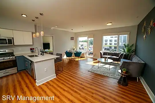 1140 E St Georges Ave Photo 2