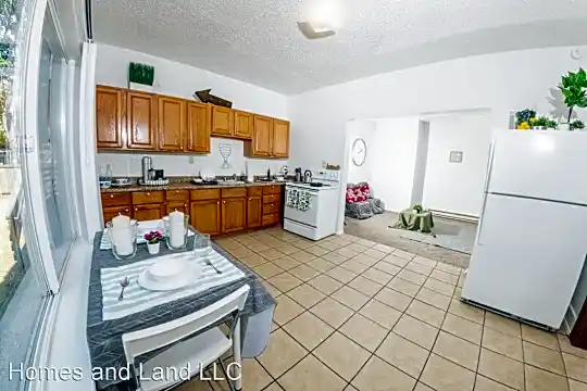 3409 E K St Photo 1