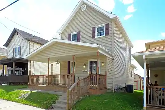 110 5th Ave Photo 2