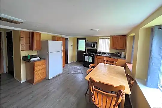 21 B Bowditch Ln Photo 2