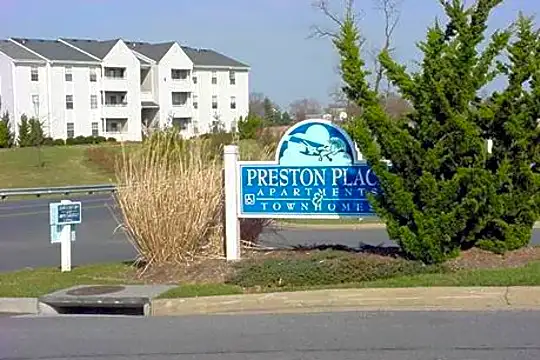 Preston Place I, II, & III Photo 2