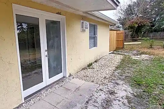908 Shorecrest Ave Photo 1