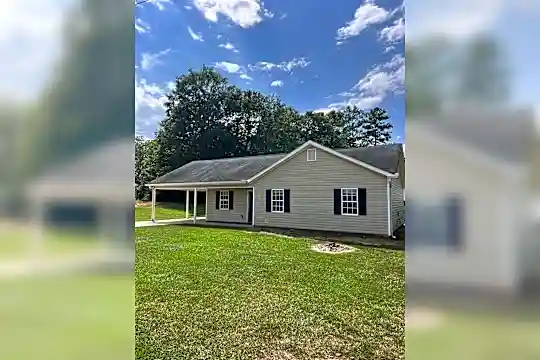 208 Lane Dr Photo 1