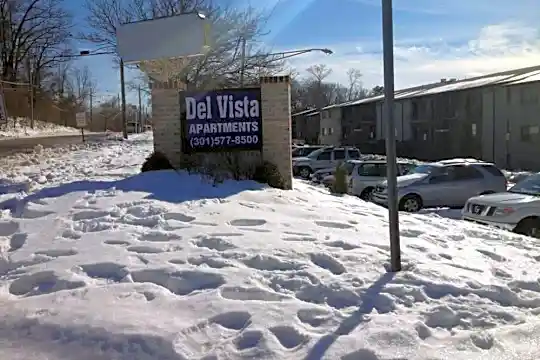Del Vista Apartments Photo 1
