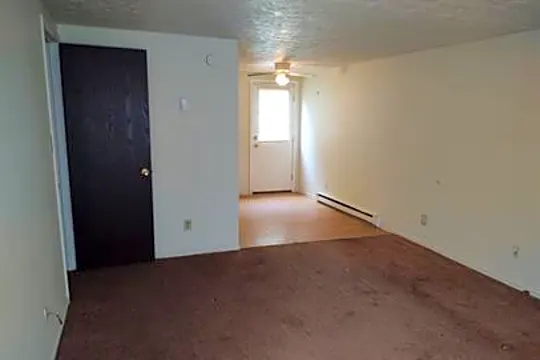 210 Patricia Dr Photo 1
