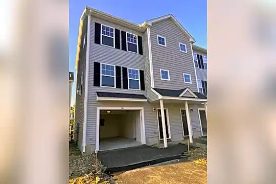 1400 Gorham St #36 Photo 1