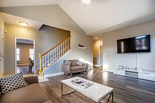 11227 Suncrest Dr SE Photo 1
