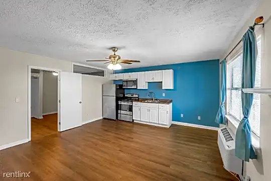 644 W Caladium Cir Photo 2
