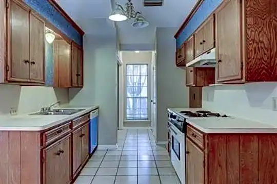 314 Top Hill Dr #314 Photo 1