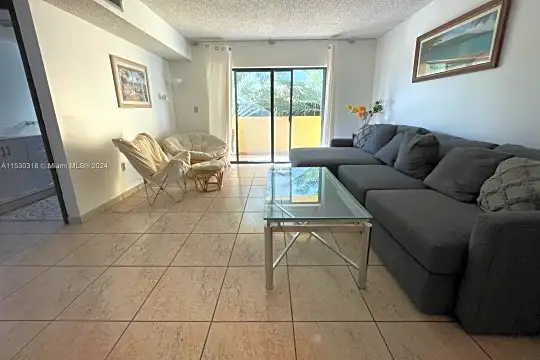 2924 Collins Ave #303 Photo 1