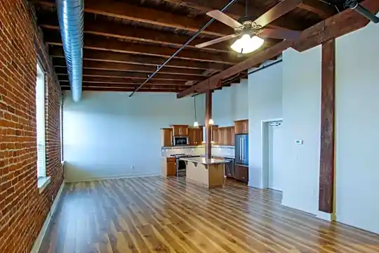 Lofts at 512 Market Photo 2