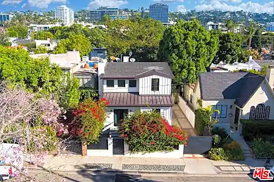 9027 Norma Pl Photo 1