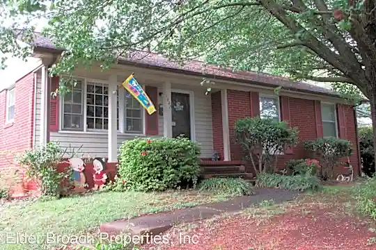 1627 Starbrook Dr Photo 2