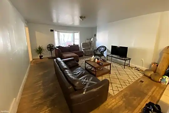 1122 White St Photo 2