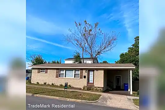 901 Campbell St Photo 1