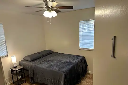 Room For Rent Photo 1