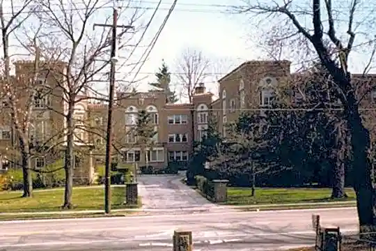 College Hall Apartments