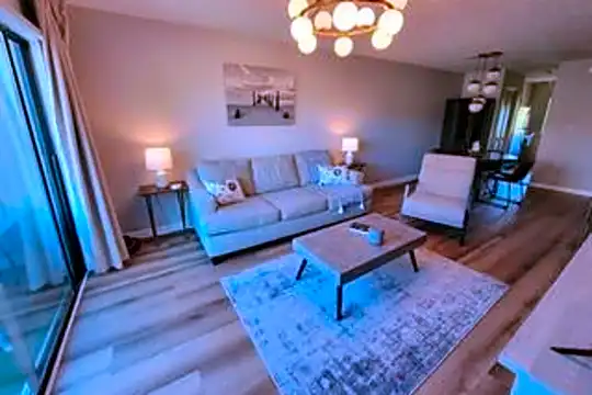 212 Maison Dr Photo 2
