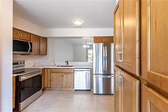 16193 Rambling Vine Dr E Photo 1