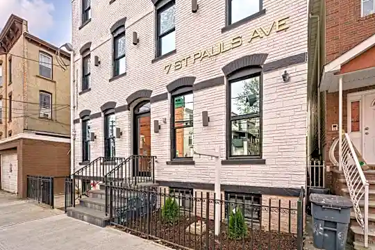 7 St Pauls Ave #2L Photo 2