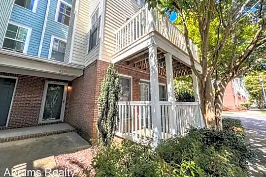 8171 North View Blvd. Photo 1