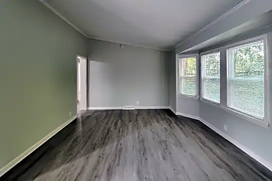 1174 Alemeda Dr Photo 2