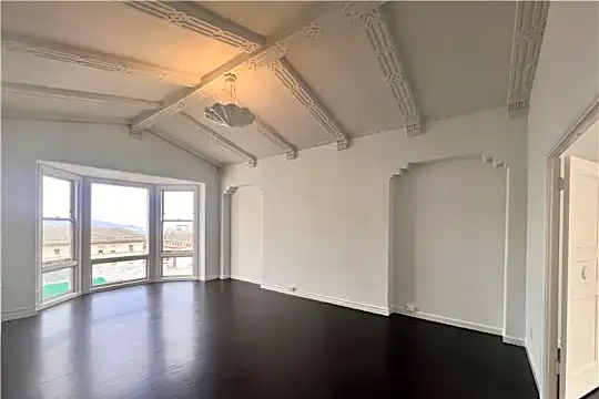 2360 Pacific Ave Photo 2