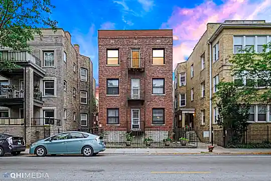 819 W Lawrence Ave #3 Photo 1