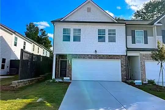 4584 Rutledge Dr Photo 1