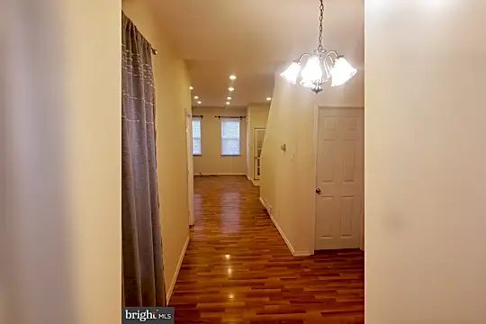 2653 Tulip St Photo 2