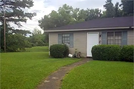 600 Hunter Ave Photo 1