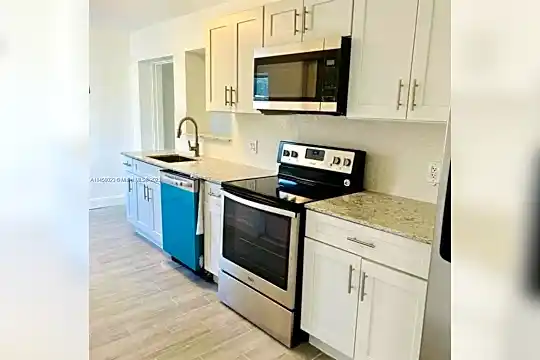 1480 SW 30th Terrace #1 Photo 1