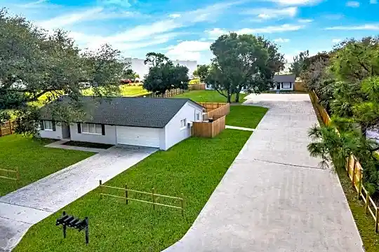3170 Melaleuca Rd Photo 1