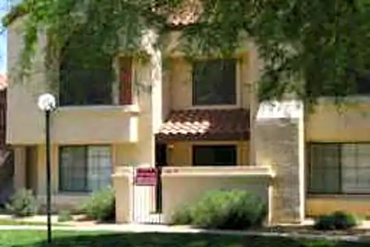 700 E Mesquite Cir Photo 1
