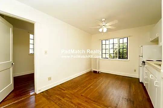 111 Carlton St Photo 1