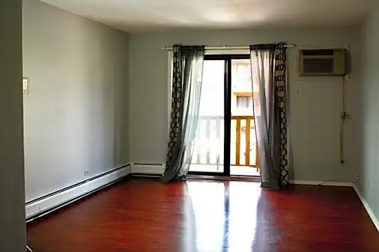 1124 Florence Ave #C Photo 2