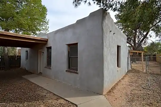 4116 E Flower St Photo 1