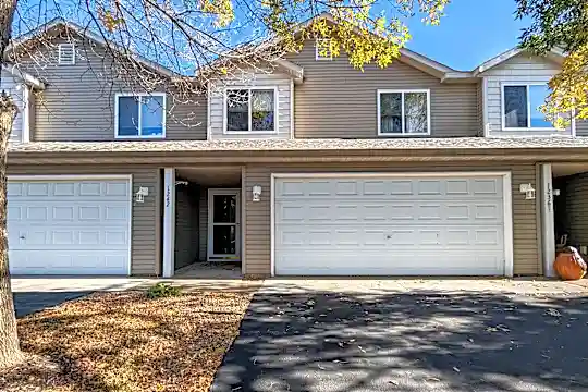 1242 Prairie View Trail Photo 1