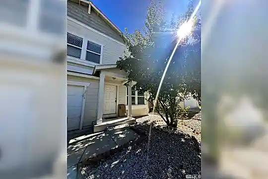 9694 Autumn Leaf Way Photo 1
