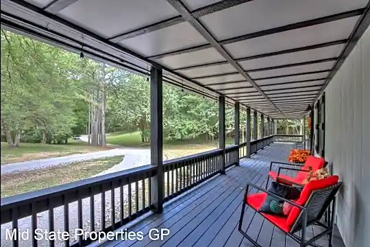 6014 Benders Ferry Rd Photo 2
