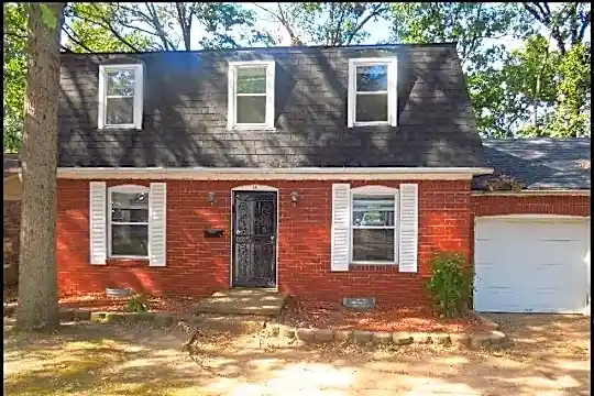 10 Connell Dr Photo 2