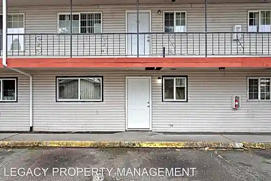 12430 NE Glisan Street Photo 2