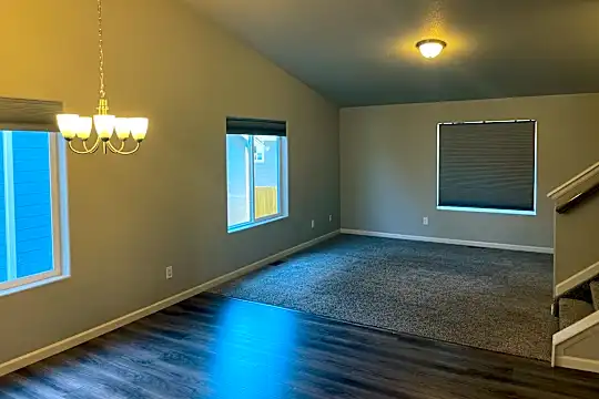 Living Room.JPG