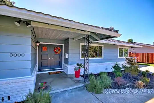 3000 American River Dr Photo 2